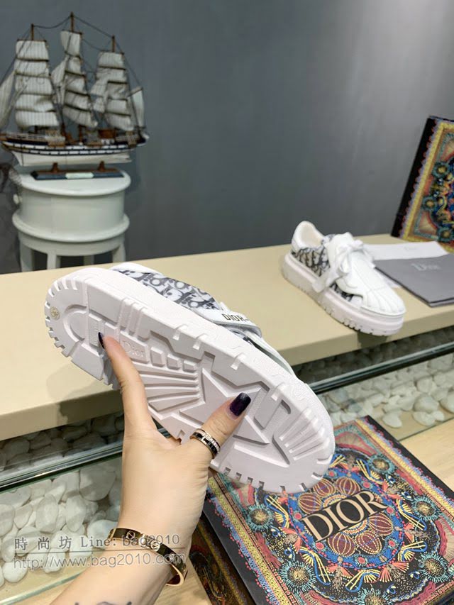 DIOR女鞋 迪奧2021專櫃新款魔術貼鞋舌運動鞋 Dior拼接增高運動鞋  naq1542